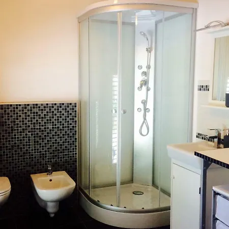 Sandra's House * Log pri Brezovici