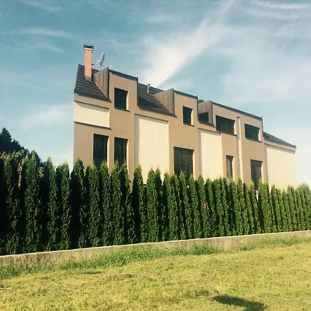 Sandra's House فندق مبيت وإفطار *