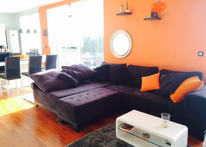 Sandra's House Nočitev z zajtrkom *